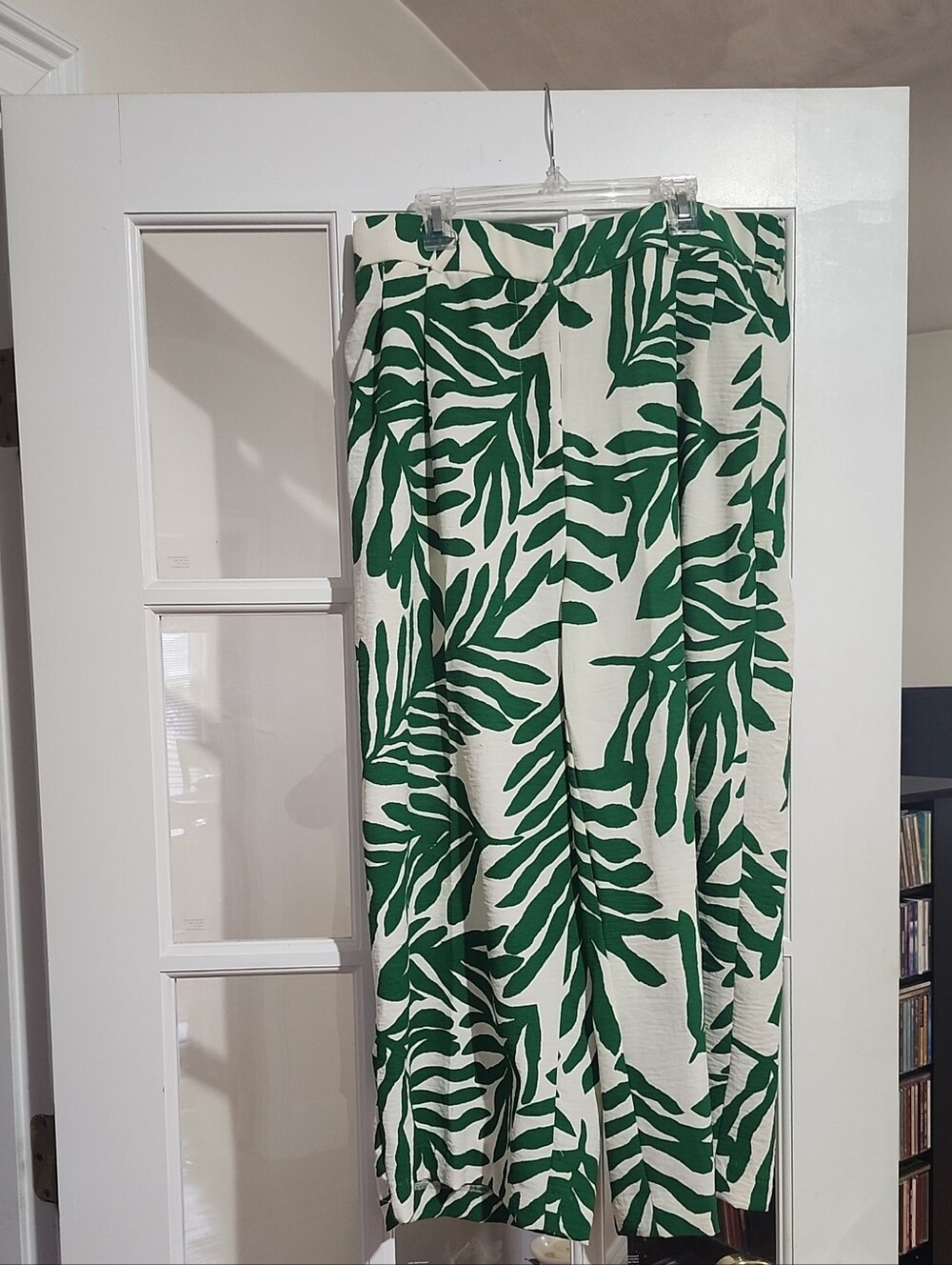 Green Leaf Print Pant- Women